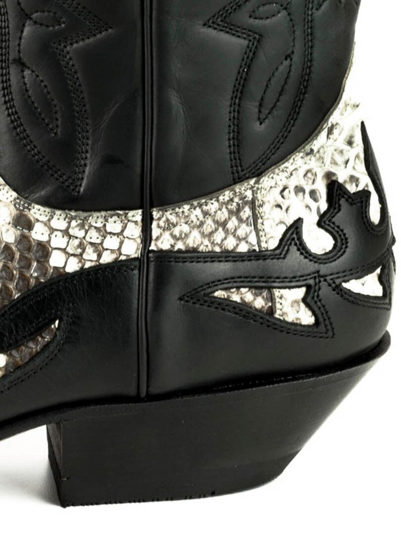 Mayura 1935 Boots - Crazy Old Black Python Nature_3.jpg